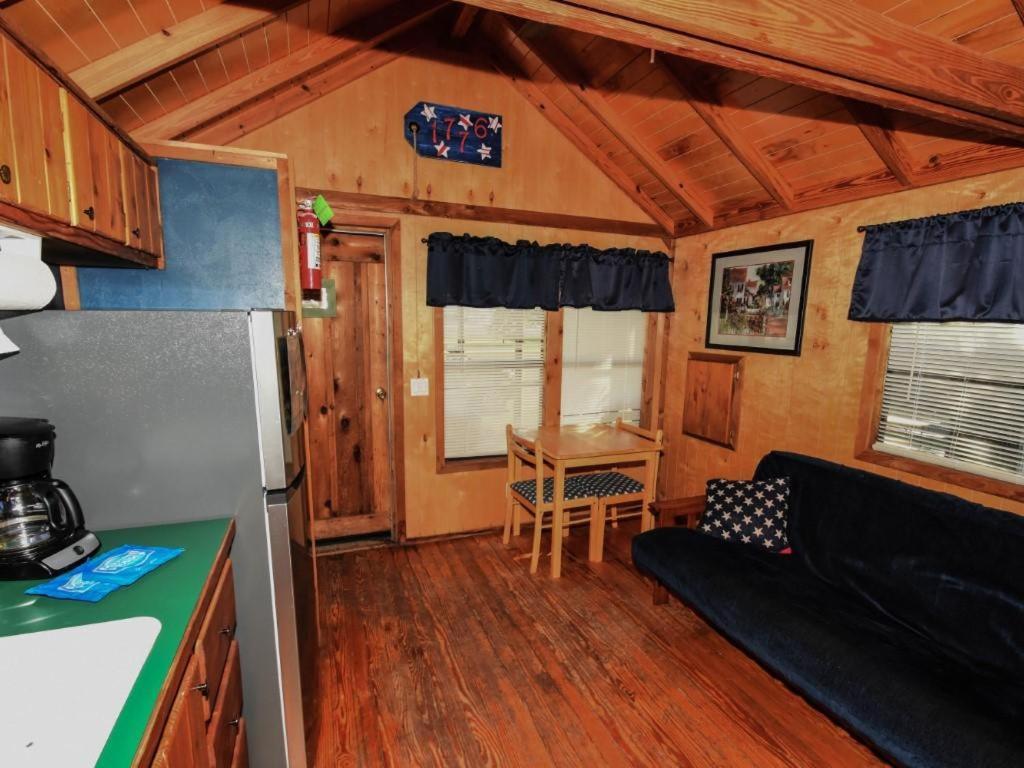 Lakeview Cedar - Uncle Sams - 3 Ferienhaus