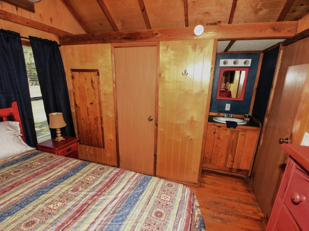 Lakeview Cedar - Uncle Sams - 3 Ferienhaus Mead